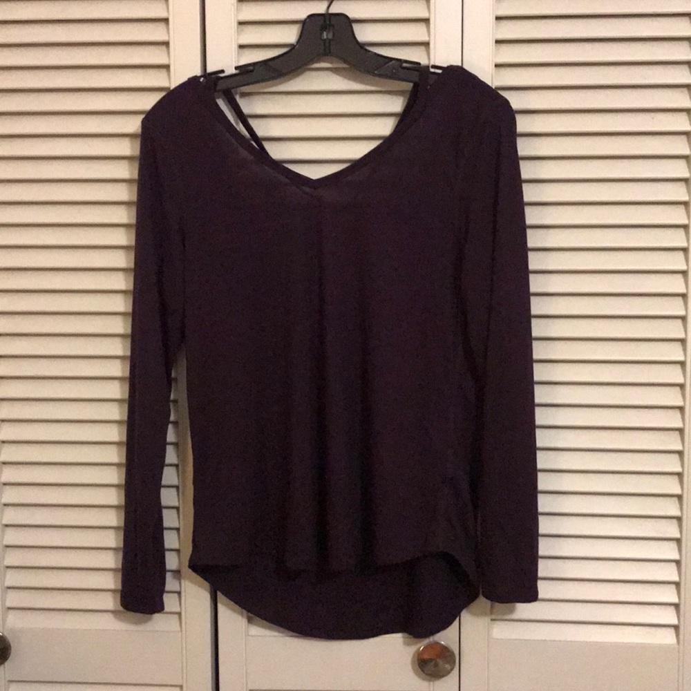 NWOT. Old Navy Active Top